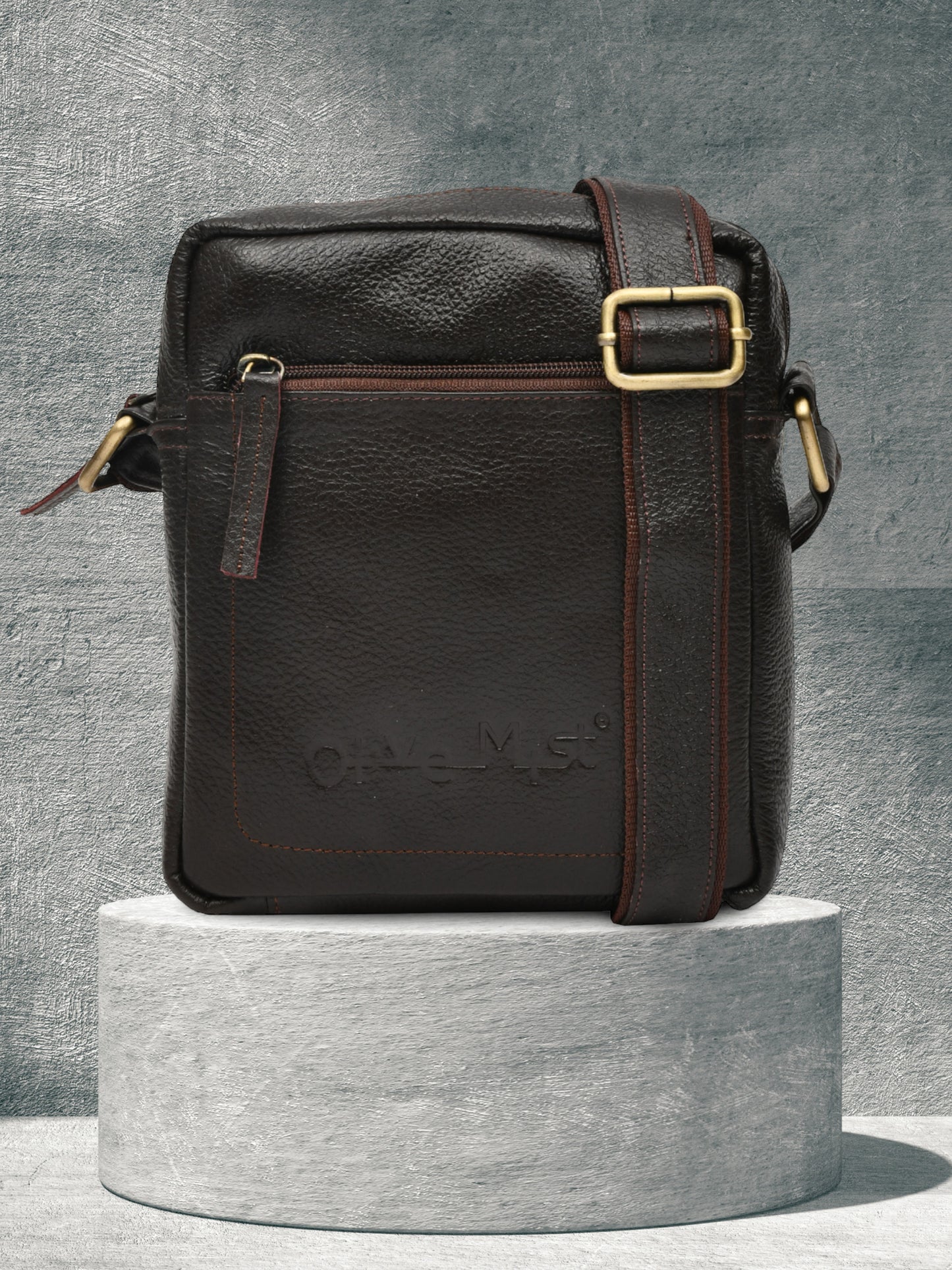 Unisex Brown Leather Messenger Bag for Travel (OMMB-033-C-BROWN)